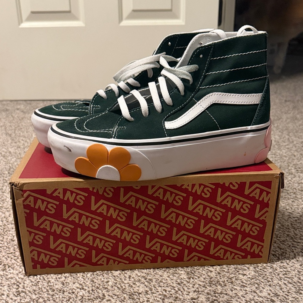 Sk8-Hi Tapered Stackfold Flower Power